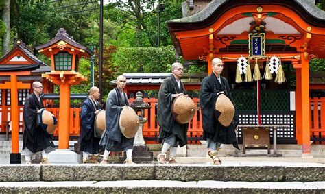 Shintoism: History, Beliefs, Customs .